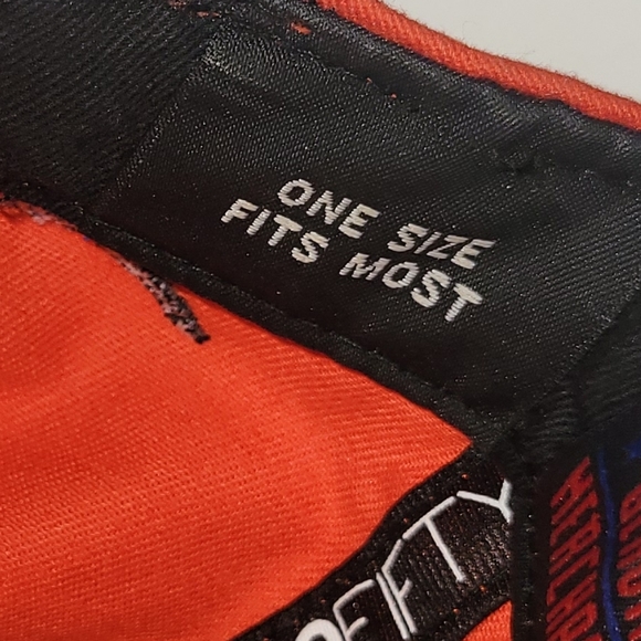 Retro style New Era Miami Hat - Picture 7 of 9